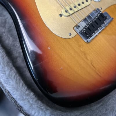 Fender Custom Shop Custom Classic Stratocaster 2001 - 3 Tone Sunburst image 10