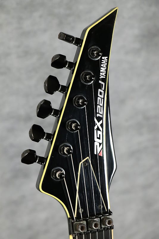 レリックYAMAHA RGX★Japanビンテージ完動品 YAMAHA RGX-612S Black Made in Japan 1980s ST Type Solid Body