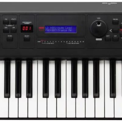 Yamaha MX61 61 Key Music Sythnesizer - Black