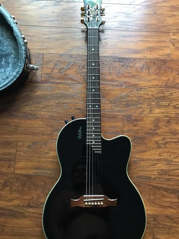 Epiphone SST Chet Atkins Black with Hardcase !