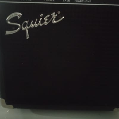 Squier SP10 1x6" 10w Guitar Combo Amp 2010s - Black image 3