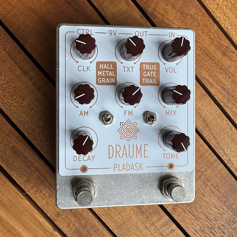 Pladask Elektrisk Draume V2