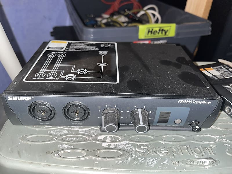 Shure PSM 200 In Ear Wireless Monitor System Reverb