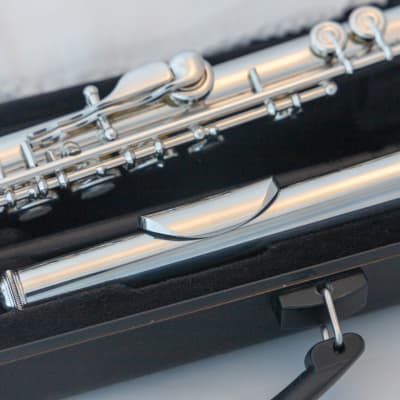Yamaha YFL-282 Standard Open Hole Flute *Inline G *Cleaned & Serviced image 8