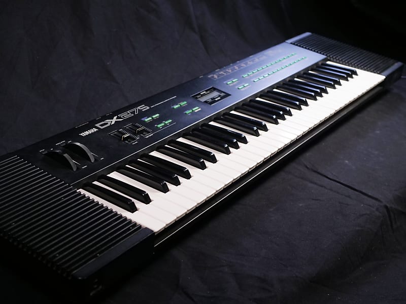 Yamaha DX27s