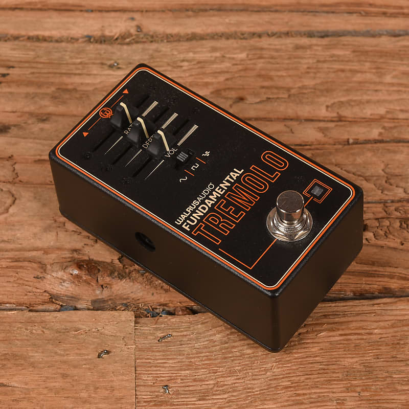 Walrus Audio Fundamental Tremolo