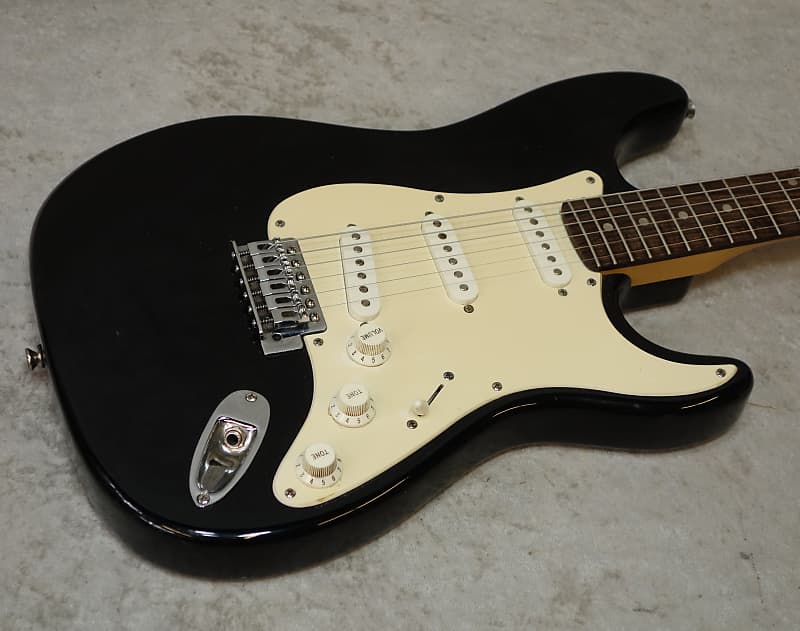 Aria Pro II STG-Series Strat style electric guitar in black