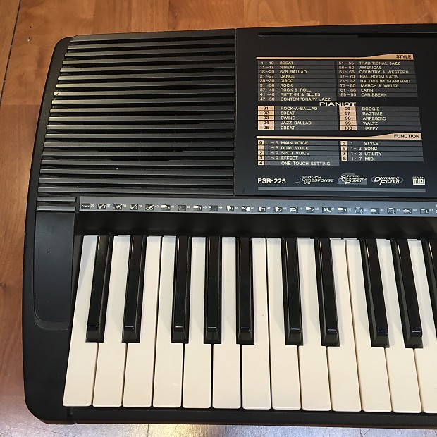 Yamaha PSR-225 Keyboard with Power Supply | Reverb
