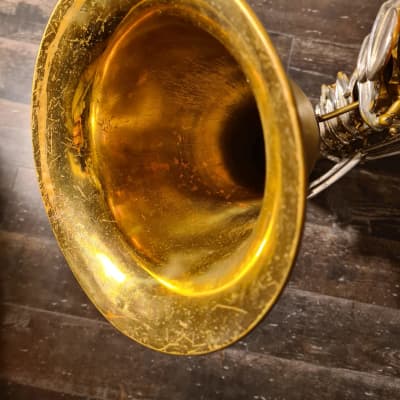 Baritone Big B Aristocrat Gold Saxophone image 3