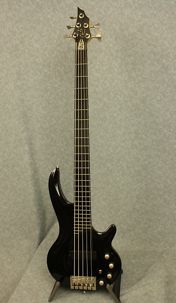 Cort Curbow 5 Active 5-String Electric Bass with Hardshell
