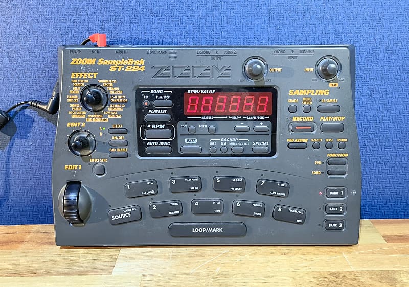 [Very Good] Zoom SampleTrak ST-224 Classic Lo-Fi Sampler Budget SP1200