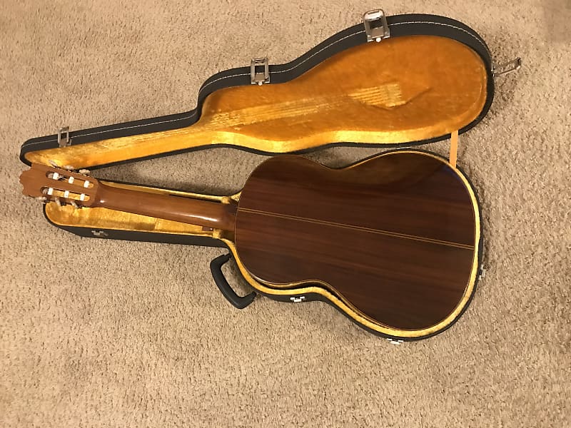 Yamaha C-300 concert classical guitar 1970s made in Japan
