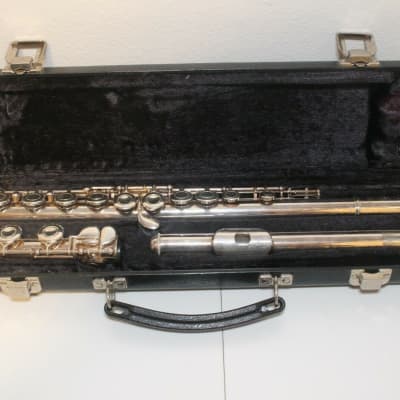 Vito flute 113 II Silver Plated Good Used Condition with hard case cleaning rod image 1