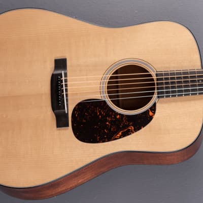 魅力的な Martin D-18 2018年 アコースティックギター - bonanzarx.com