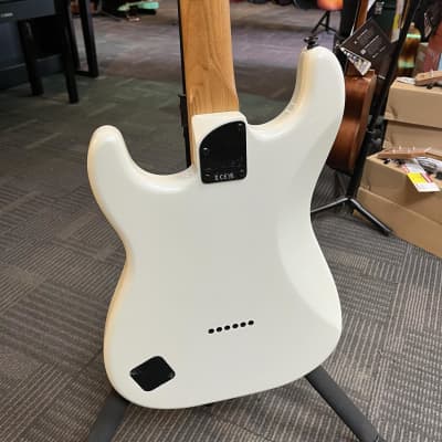 Squier Contemporary Stratocaster Special HT 2021 - Present - Pearl White image 3