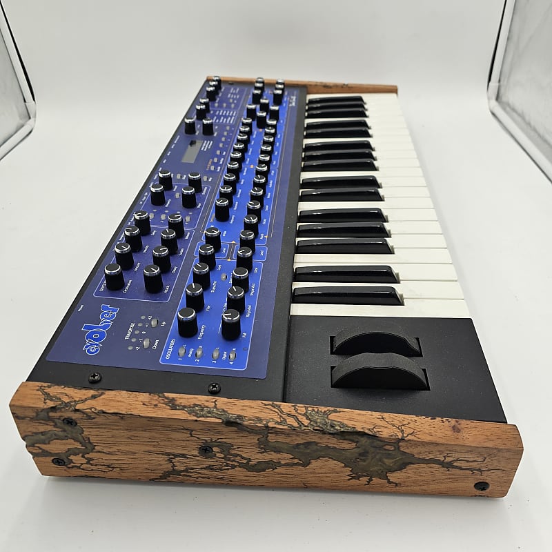 Dave Smith Instruments Mono Evolver 32-Key Monophonic Synthesizer 