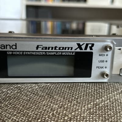 Roland Fantom-XR Rackmount Synthesizer Module 2004 - 2010 - Silver