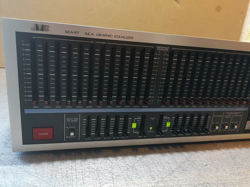 JVC SEA-R7 Vintage S.E.A. Graphic Equalizer - Excellent Used Condition -