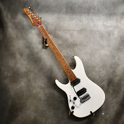 Ibanez Left Handed Prestige AZ2402L 2022 Pearl White Flat Lefty