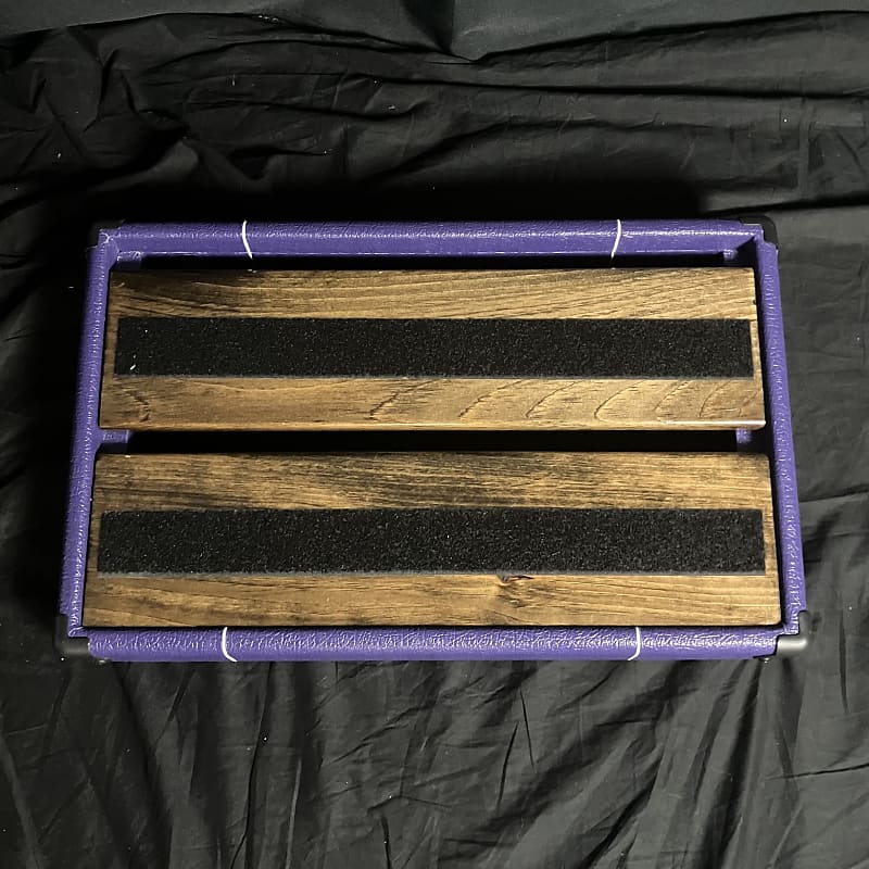 Does it Doom Doom Board Pedalboard Purple Tolex w/White Reverb