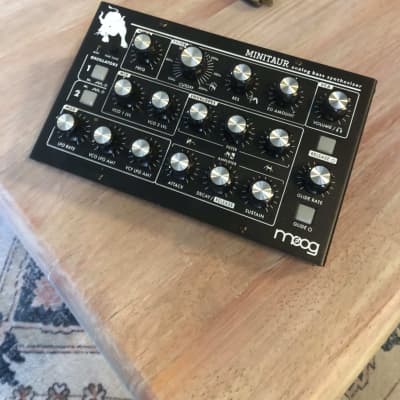 Moog Minitaur Rev2 TBP002 2012 - Present - Black