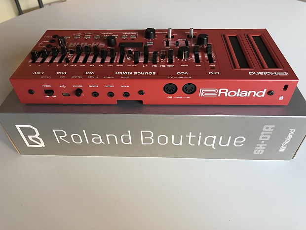 Roland SH-01A in Limited Edition RED