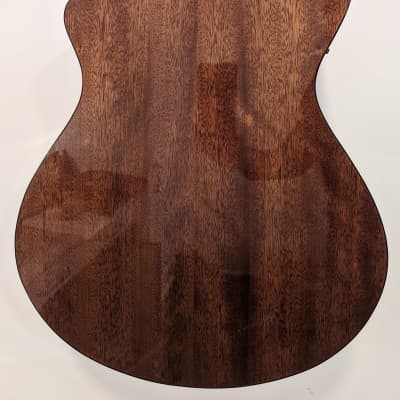 Breedlove Pursuit Concert Cutaway Acoustic/Electric Guitar Gloss Natural image 6