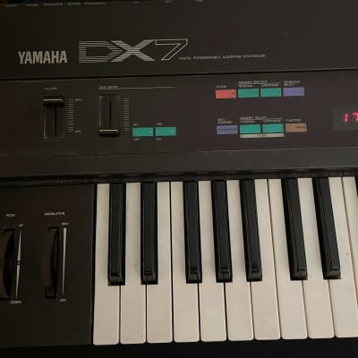 Yamaha DX7 Digital FM Synthesizer image 3