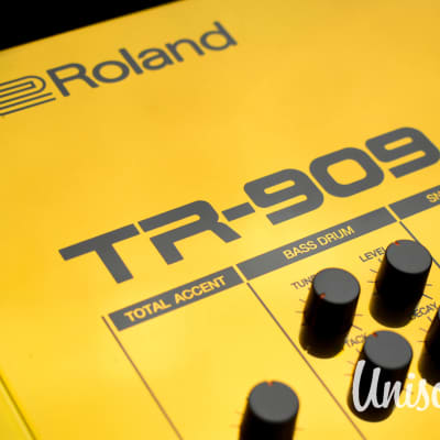 Roland TR-909 Rhythm Composer Rare Gold Edition in Near Mint Condition image 17