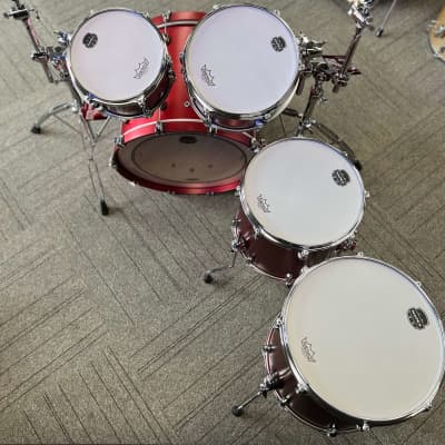 Mapex  Saturn Evolution 5 Pc Workhorse Shell Pack 10x8, 12x9, 14x14, 16x16, 22x18 Tuscan Red/Chrome image 6
