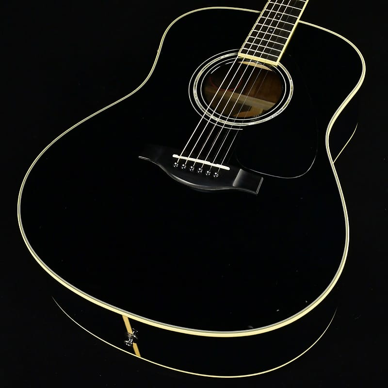 YAMAHA LLX6A Black (03/02)