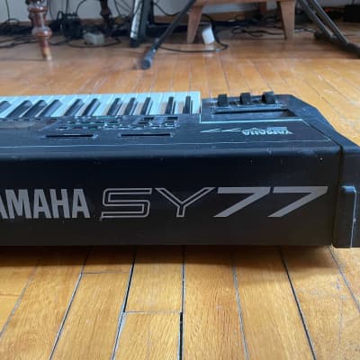 Yamaha SY77 Synthesizer image 4