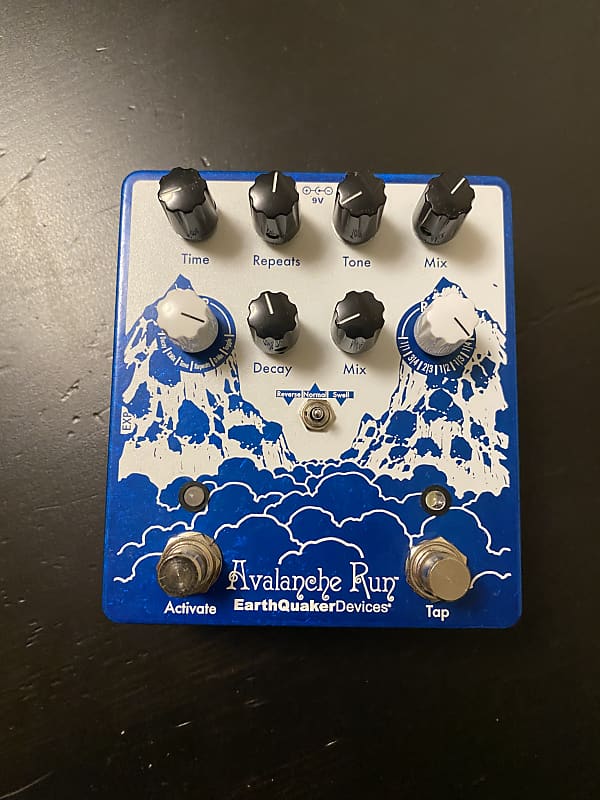 EarthQuaker Devices Avalanche Run Stereo Reverb & Delay with Tap Tempo V2