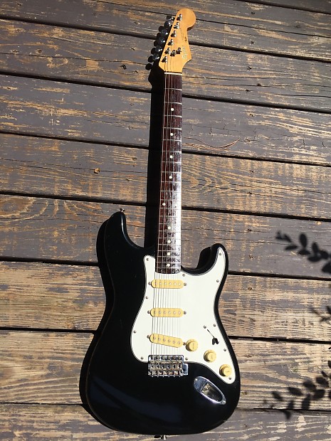 Fender Squier MIJ Japan Stratocaster Black Strat E Series