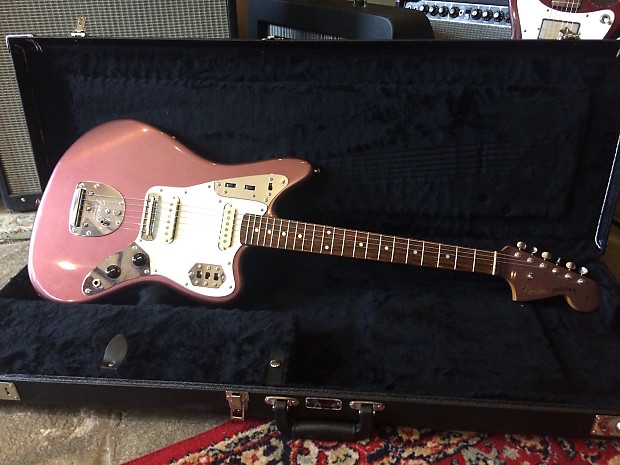 Fender jaguar burgundy deals mist