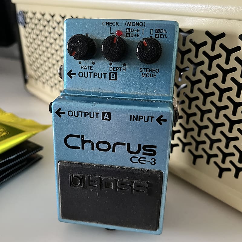 ギター BOSS CE-3 1986 Boss CE-3 Chorus guitar pedal - made in Japan - Boxed