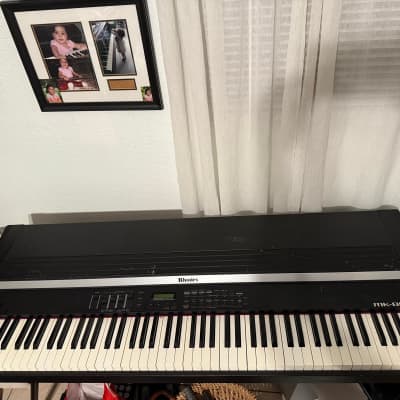 Roland (Rhodes) MK-80 | Weighted-action 88-key Digital Piano