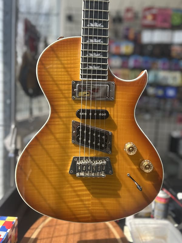Epiphone Nighthawk Custom Reissue | Reverb Canada