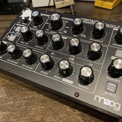 Moog minitaur deals rev 2