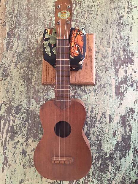 Regal ukulele on sale