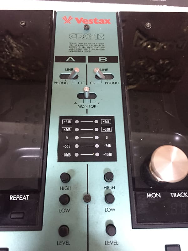 Vestax CDX-12 ベスタクス CDX-12 デュアルCDプレーヤー DJミキサー｜SOUNDMART