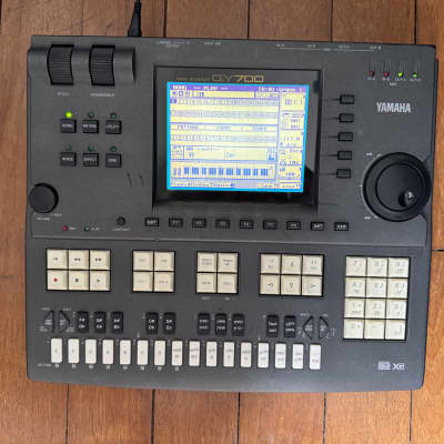 Yamaha QY700 Music Sequencer