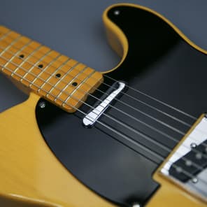 Fender American Vintage 52 Telecaster Butterscotch Blonde & Case & Tags image 9