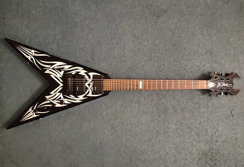 KKV guitar - Wikipedia