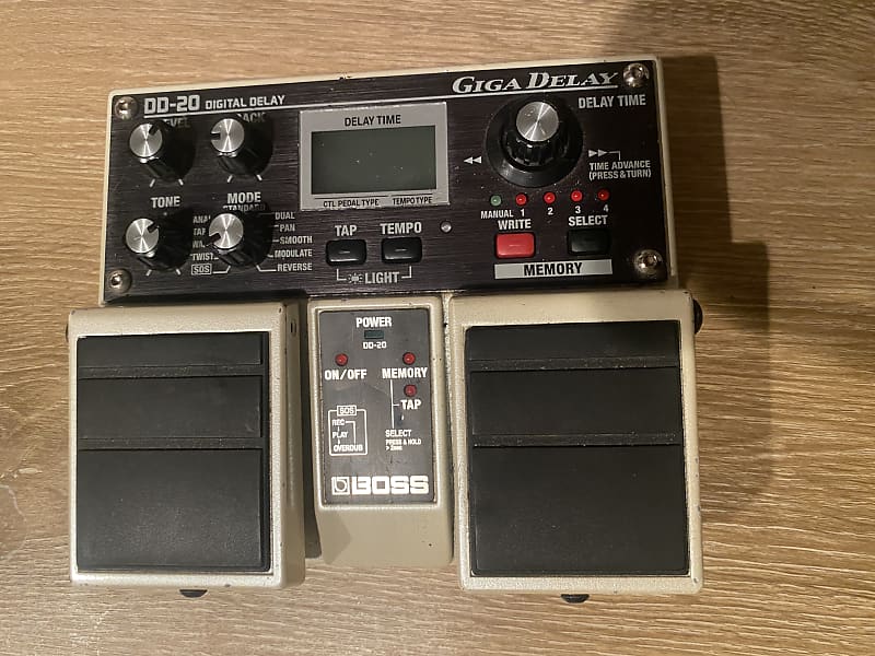 Boss DD-20 Giga Delay