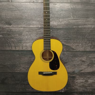 Martin 0-18 Acoustic Guitar (Carle Place, NY)