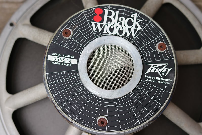 Peavey Balck Widow 1503 8 ohm 15