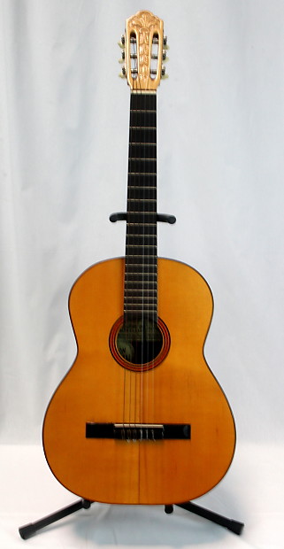 Di Giorgio Brazilian Classical Guitar No. 34 Tipo Autor 1963 | Reverb
