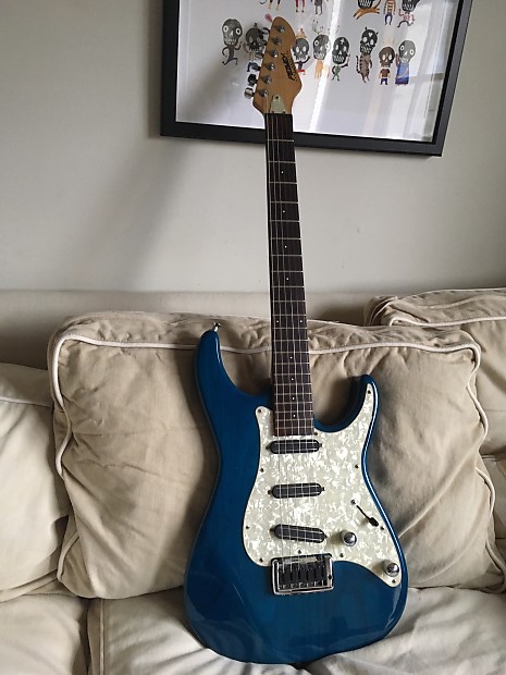 Peavey deals axcelerator guitar