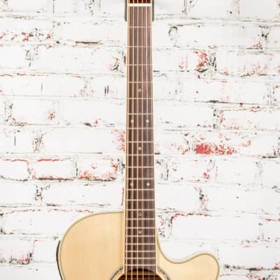 Takamine Thinline TSP138 CN Solid Spruce Top, Gloss Natural, Acoustic Electric, Semi-hard Case x0043 image 3